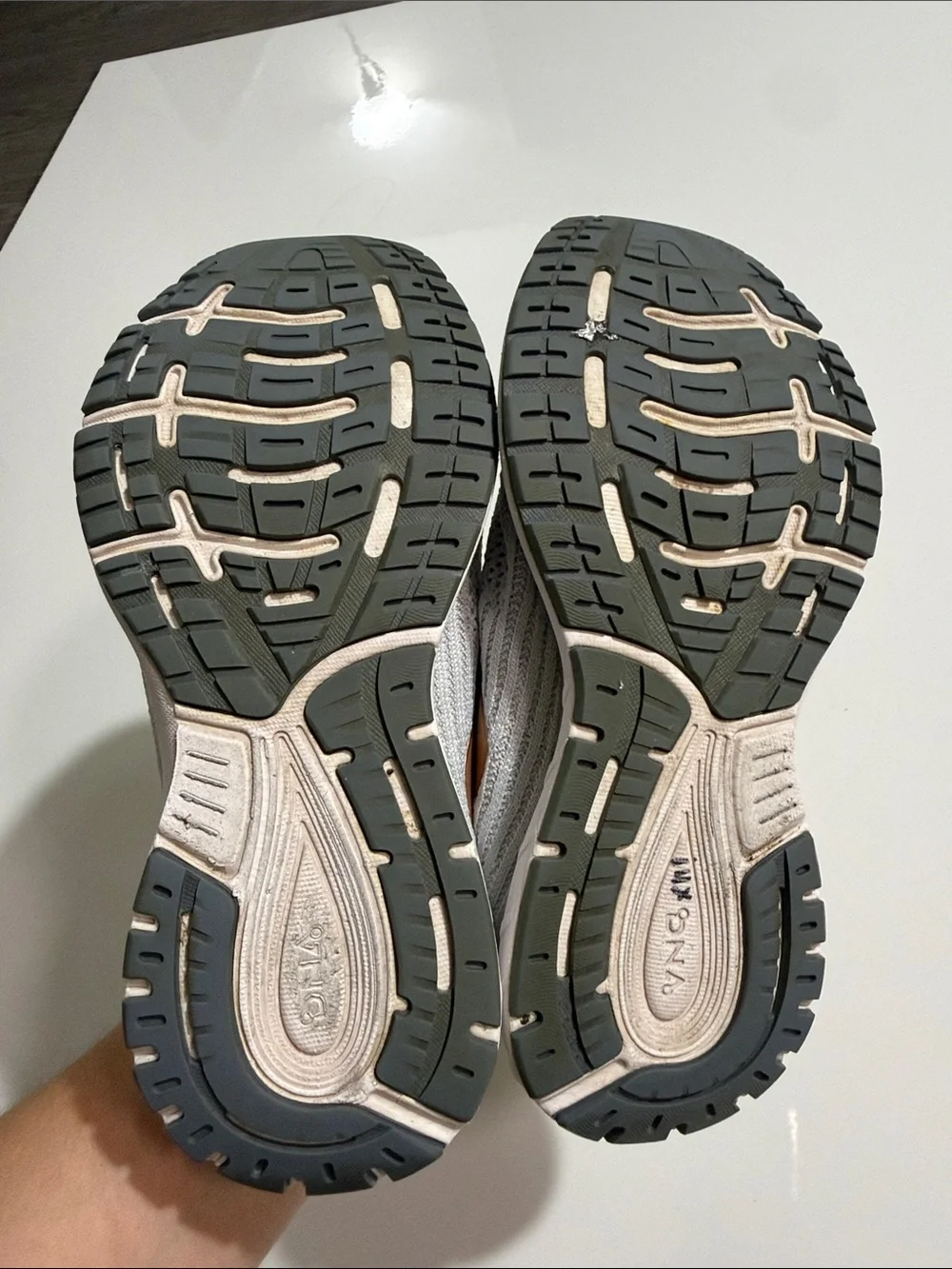 Brooks Revel 3 Running Shoes Gray Flint Stone Pale Gold Knit Women's Size 7